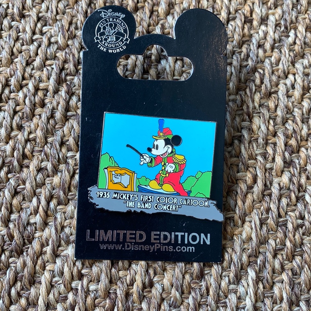 Band Concert Mickey Mouse 100 Years Magic Countdown Limited Edition disney pin - Picture 1 of 1